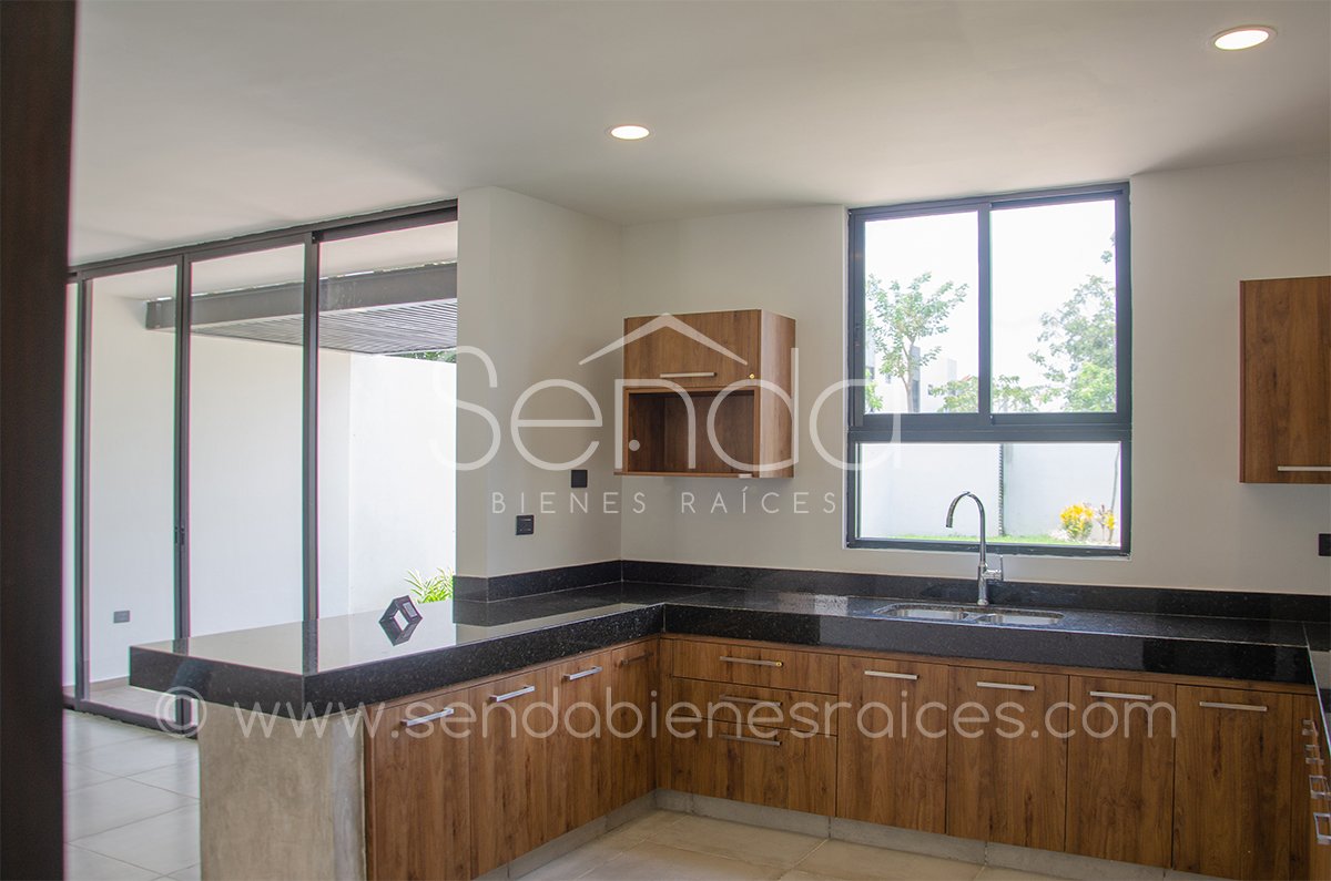 1010-28487-491-21460-Casa-en-venta-de-4-recamaras-en-Fraccionamiento-del-Norte-de-Merida-18.jpg
