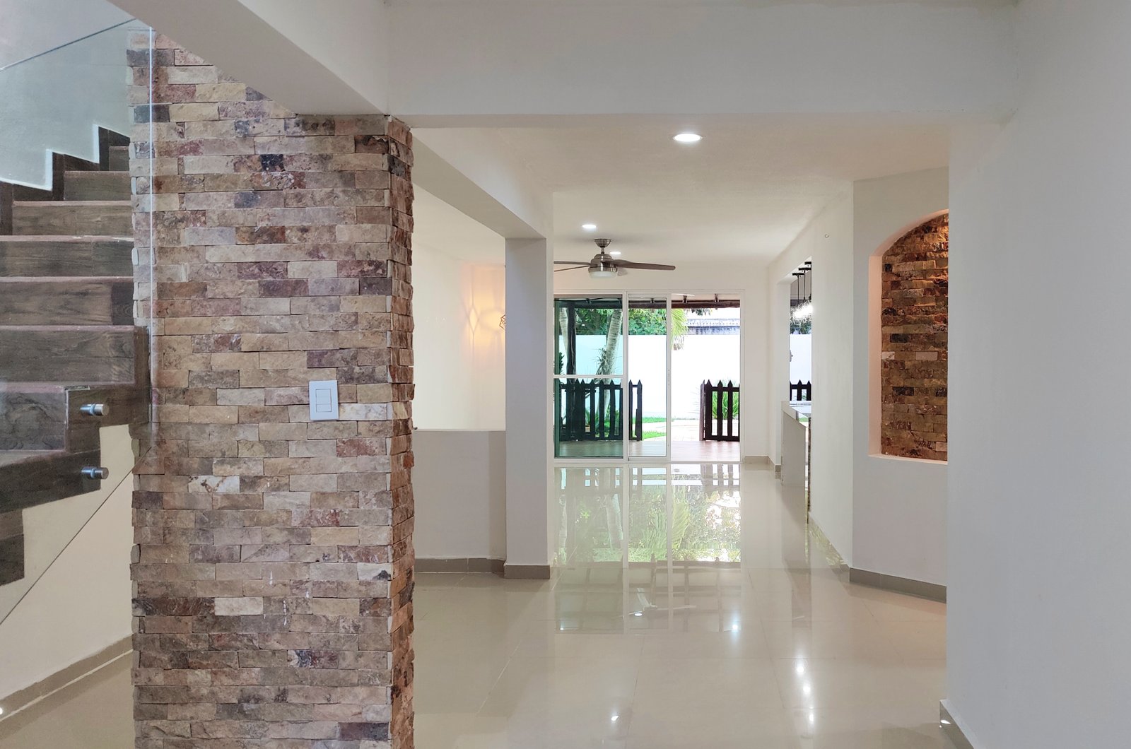 1242-47755-Casa-en-renta-en-Montecristo-Mérida-con-cuatro-habitaciones-alberca-y-paneles_(47).jpg