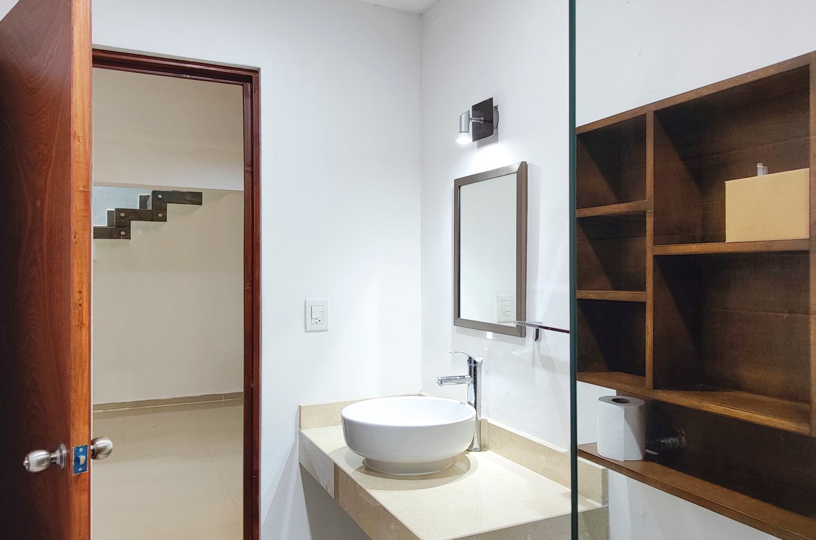 1242-47762-Casa-en-renta-en-Montecristo-Mérida-con-cuatro-habitaciones-alberca-y-paneles_(53).jpg