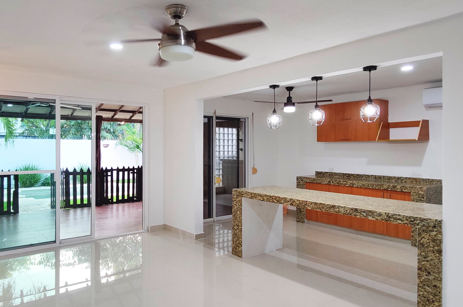 1242-47764-Casa-en-renta-en-Montecristo-Mérida-con-cuatro-habitaciones-alberca-y-paneles_(54).jpg