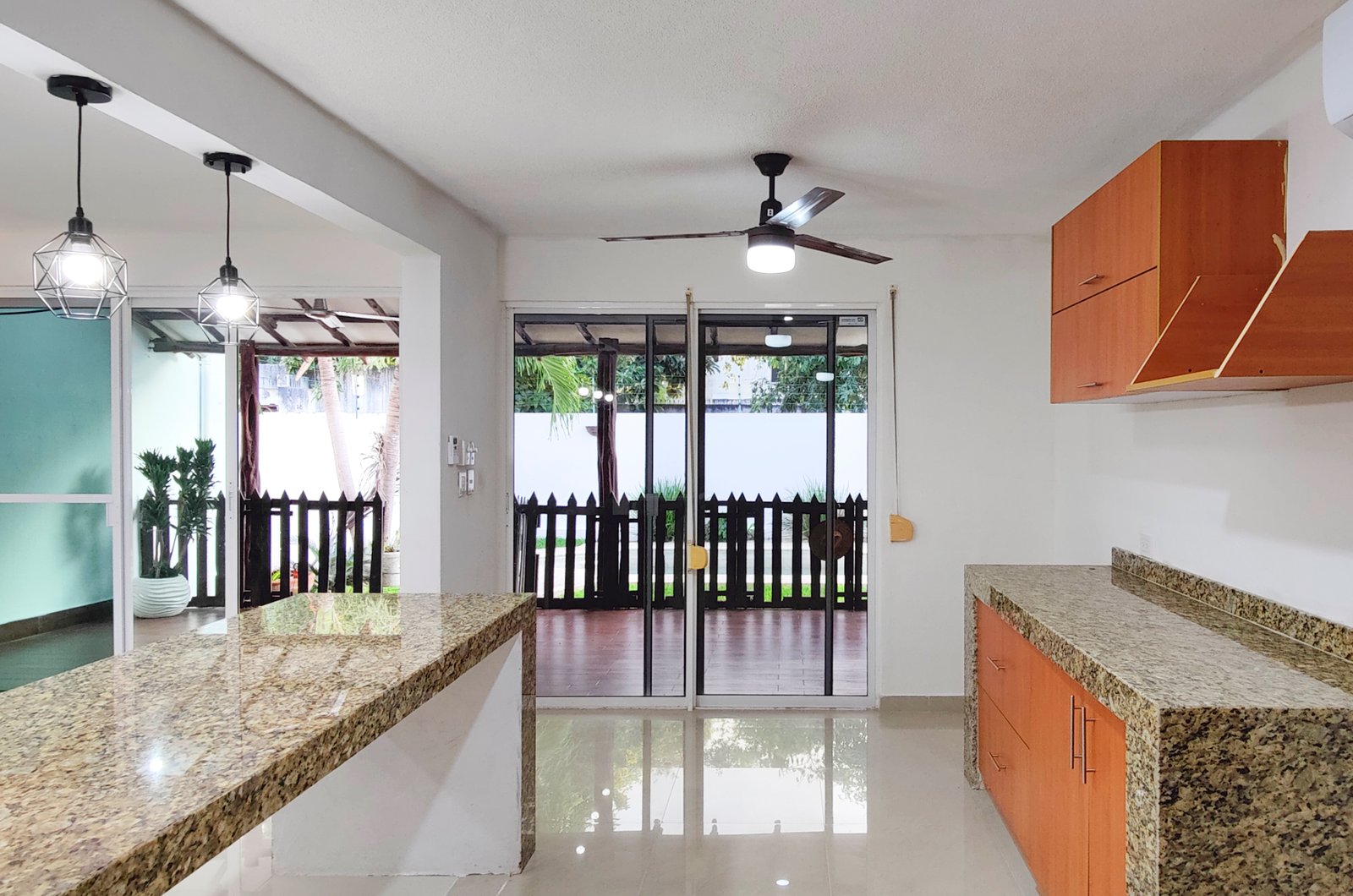 1242-47766-Casa-en-renta-en-Montecristo-Mérida-con-cuatro-habitaciones-alberca-y-paneles_(57).jpg