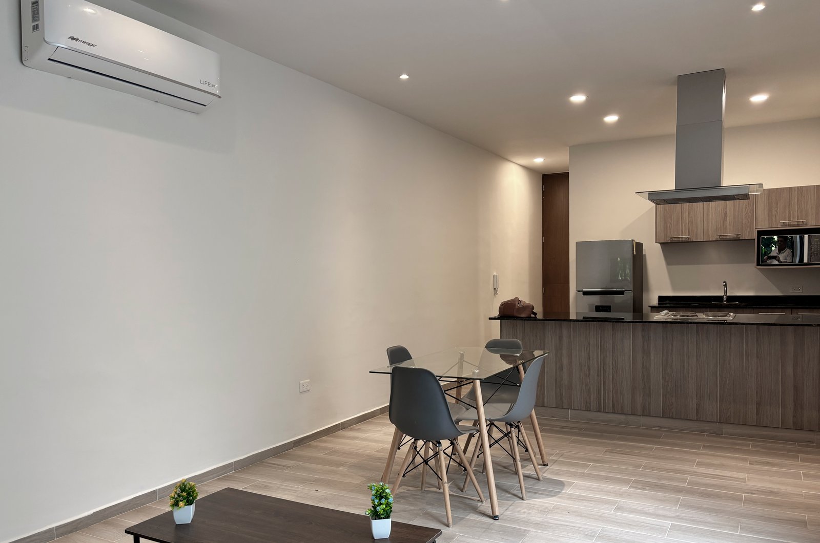 1329-50454-Departamento-en-renta-en-EL-SABINO-TEMOZON-NORTE-Equipado-y-Amueblado-103_(24).jpg