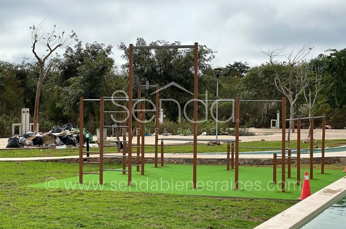 1438-43065-Terreno-residencial-en-privada-en-venta-con-amenidades-en-Cholul-Merida_(14).jpg