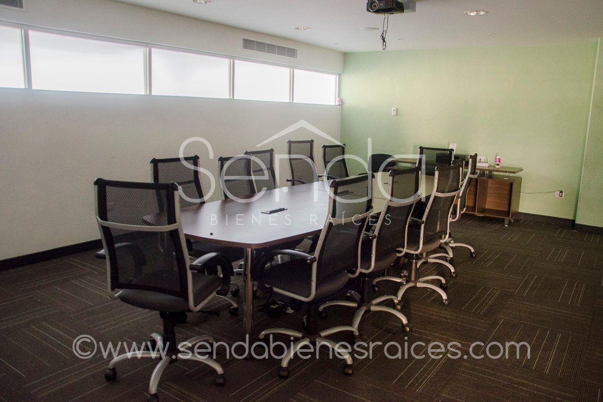 1465-41386-sala_de_juntas_grande_2.jpg