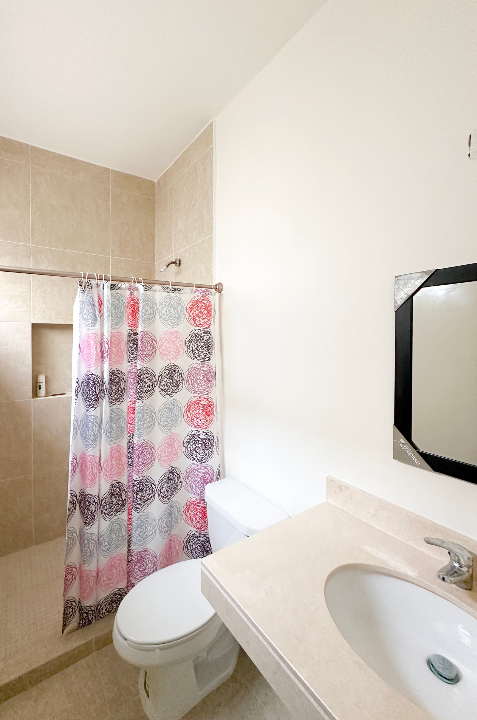 1596-44984-Casa-en-Renta-3-Habitaciones-con-Amplío-Jardín_en_Conkal-al-Norte-de-merida_(5).jpg