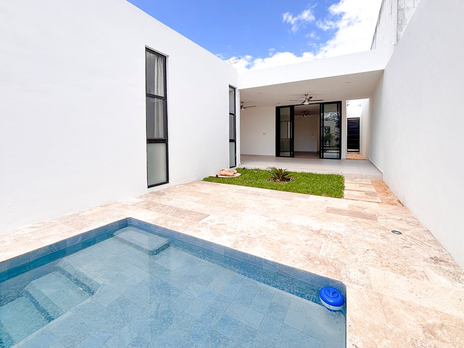 1666-47884-Casa-en-Renta-en-Temozon-Norte-Merida-3-Recamaras-piscina-uNA-PLANTA_(1).jpg