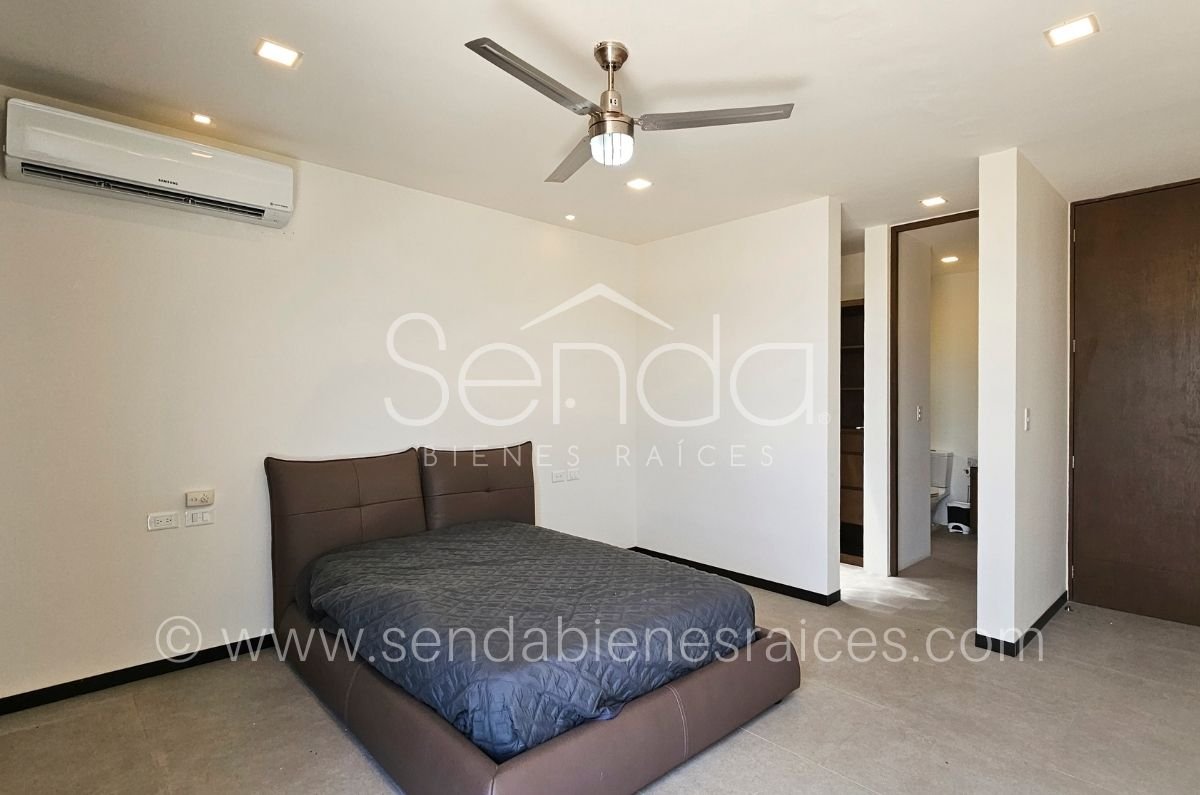 1759-49037-Casa-en-venta-en-el-Yucatan-Country-Club-privada-Oasis-de-tres-recamaras-MA_(14).jpg