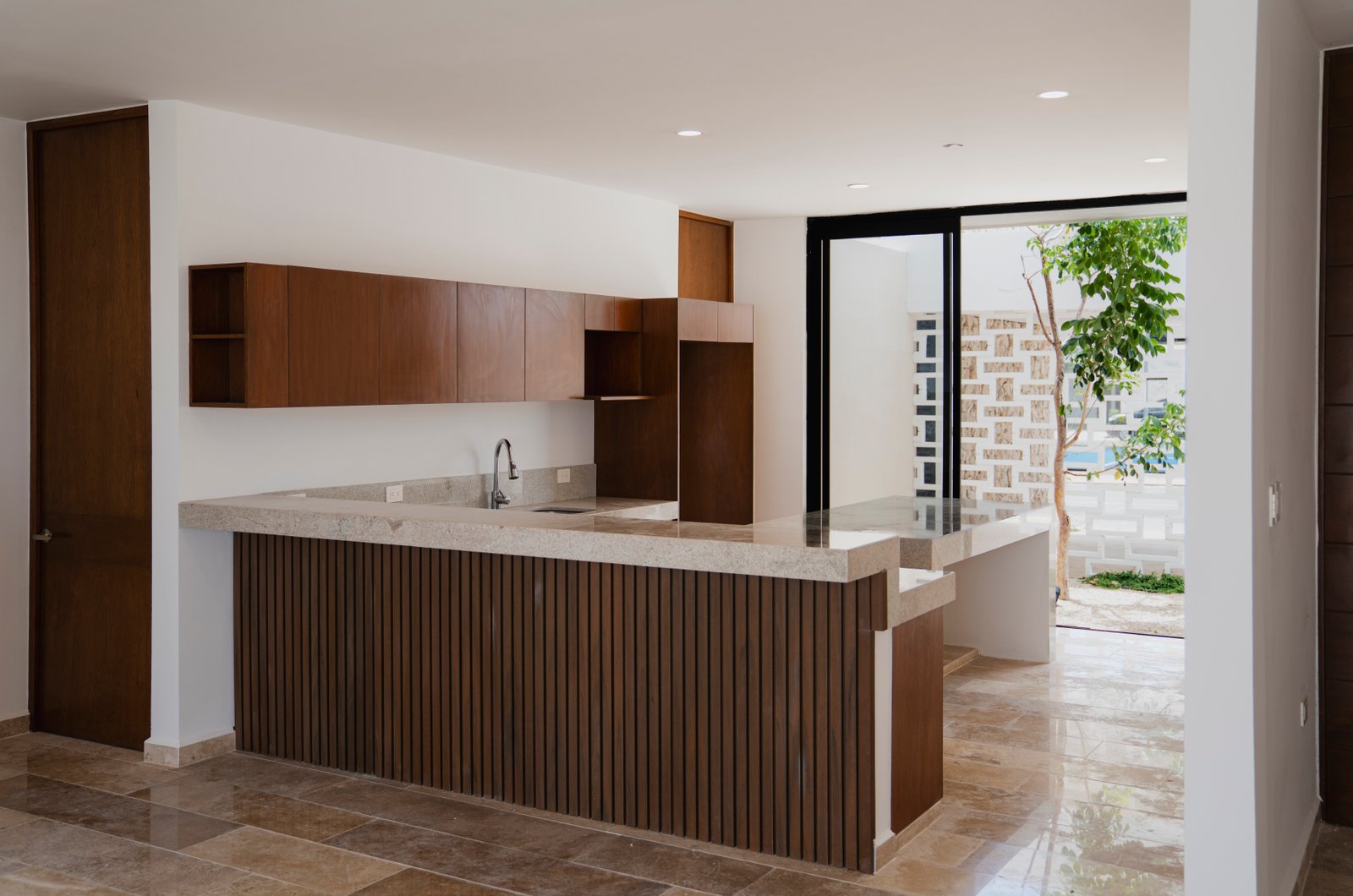 1902-52983-Casa-Alaia-en-Venta-dentro-privada-zona-conkal-Merida-con-tres-recamaras_(18).jpg