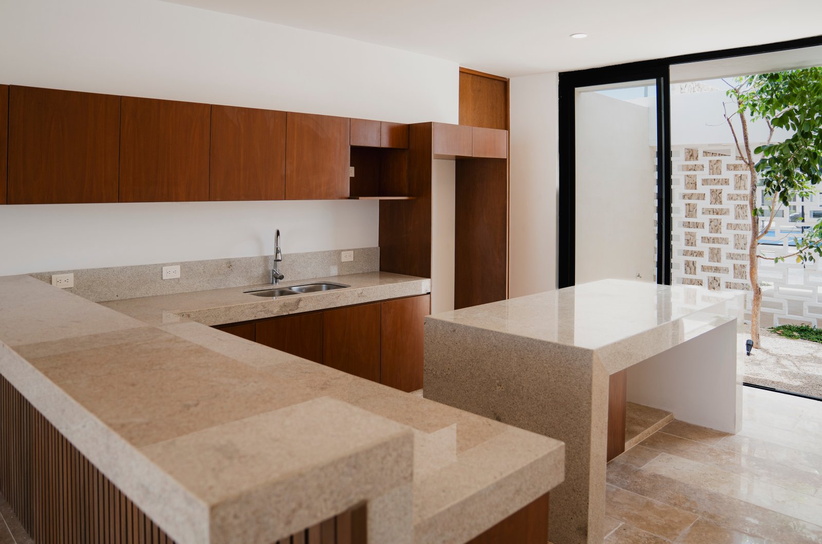 1902-52984-Casa-Alaia-en-Venta-dentro-privada-zona-conkal-Merida-con-tres-recamaras_(19).jpg