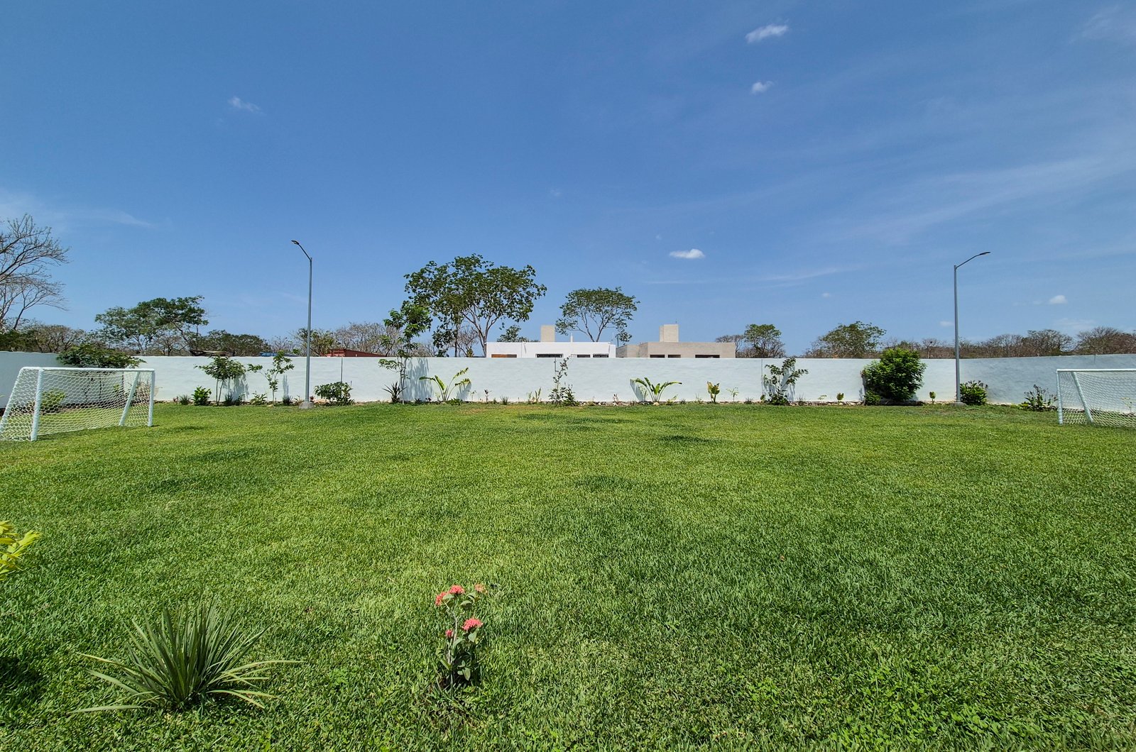 1942-53022-Lotes-Residenciales-en-Venta-en-Privada-Ciudad-Central-con-amenidades_(24).jpg