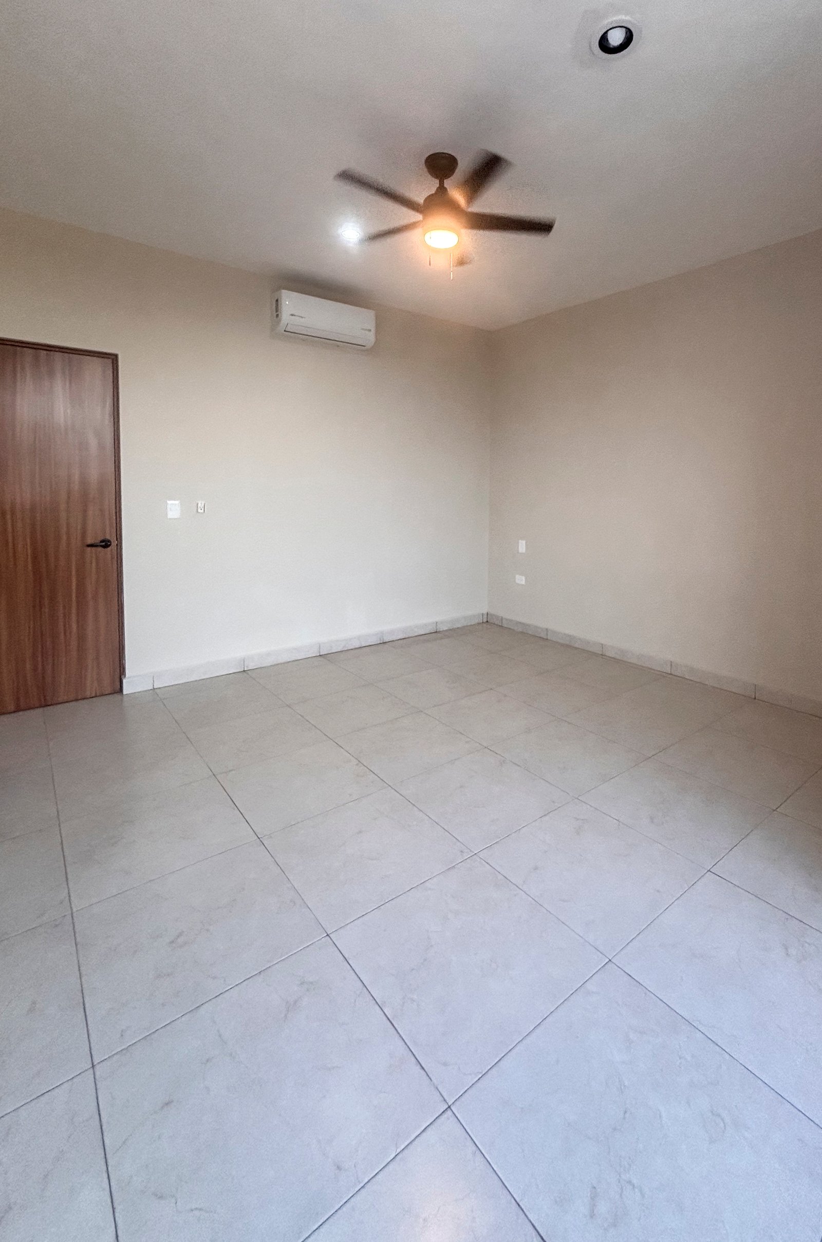 1996-53995-Casa-Piedra-Luz-en-Venta-en-Conkal-Merida-con-Loft_(66).jpg