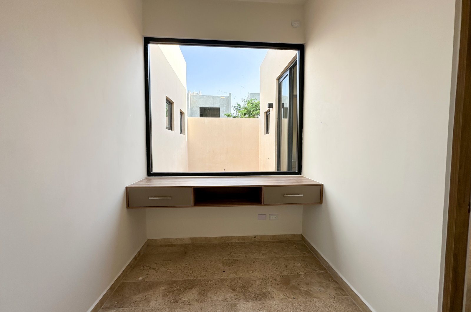 2000-54328-Casa-en-Renta-de-un-piso-con-2-habitaciones-y-alberca-en-Conkal-20_(19).jpg