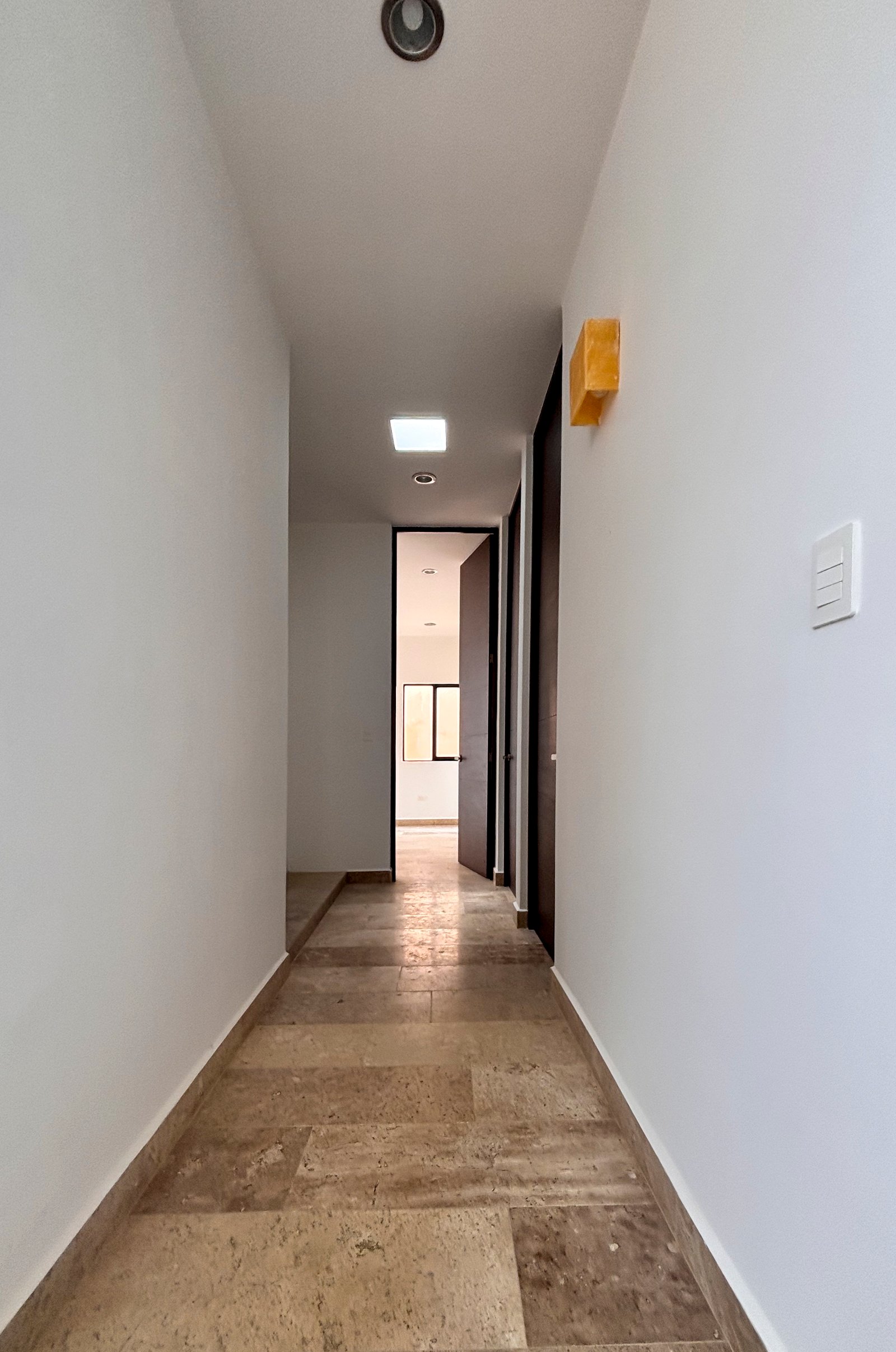 2009-54227-Casa-en-venta-en-el-norte-de-Mérida-Cholul-de-3-recámaras-con-estudio_(18).jpg
