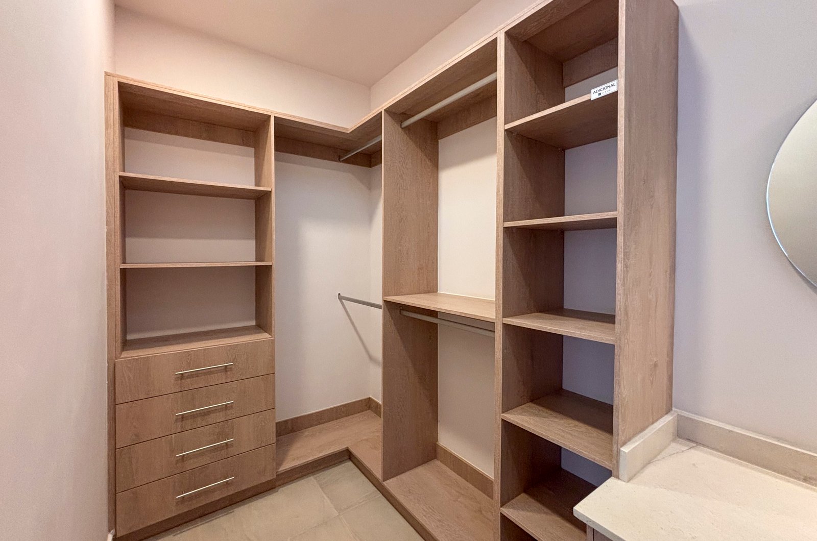 2029-54803-Casa_estilo-Townhouse-en-venta-en-cholul-al-norte-de-Merida-THULA-CITY-HOME__(22).jpg
