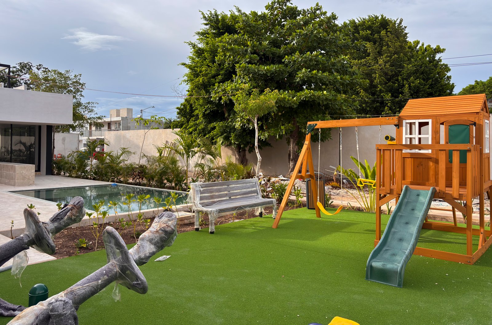 2029-54820-Casa_estilo-Townhouse-en-venta-en-cholul-al-norte-de-Merida-THULA-CITY-HOME__(39).jpg