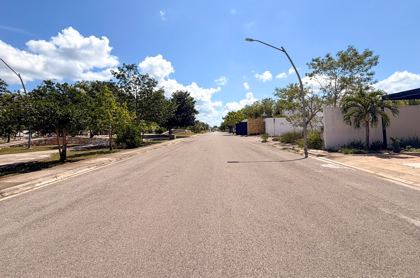 2030-54870-Lotes-Residenciales-Urbanizados-en-Venta-en-Cholul-Mérida_(11).jpg