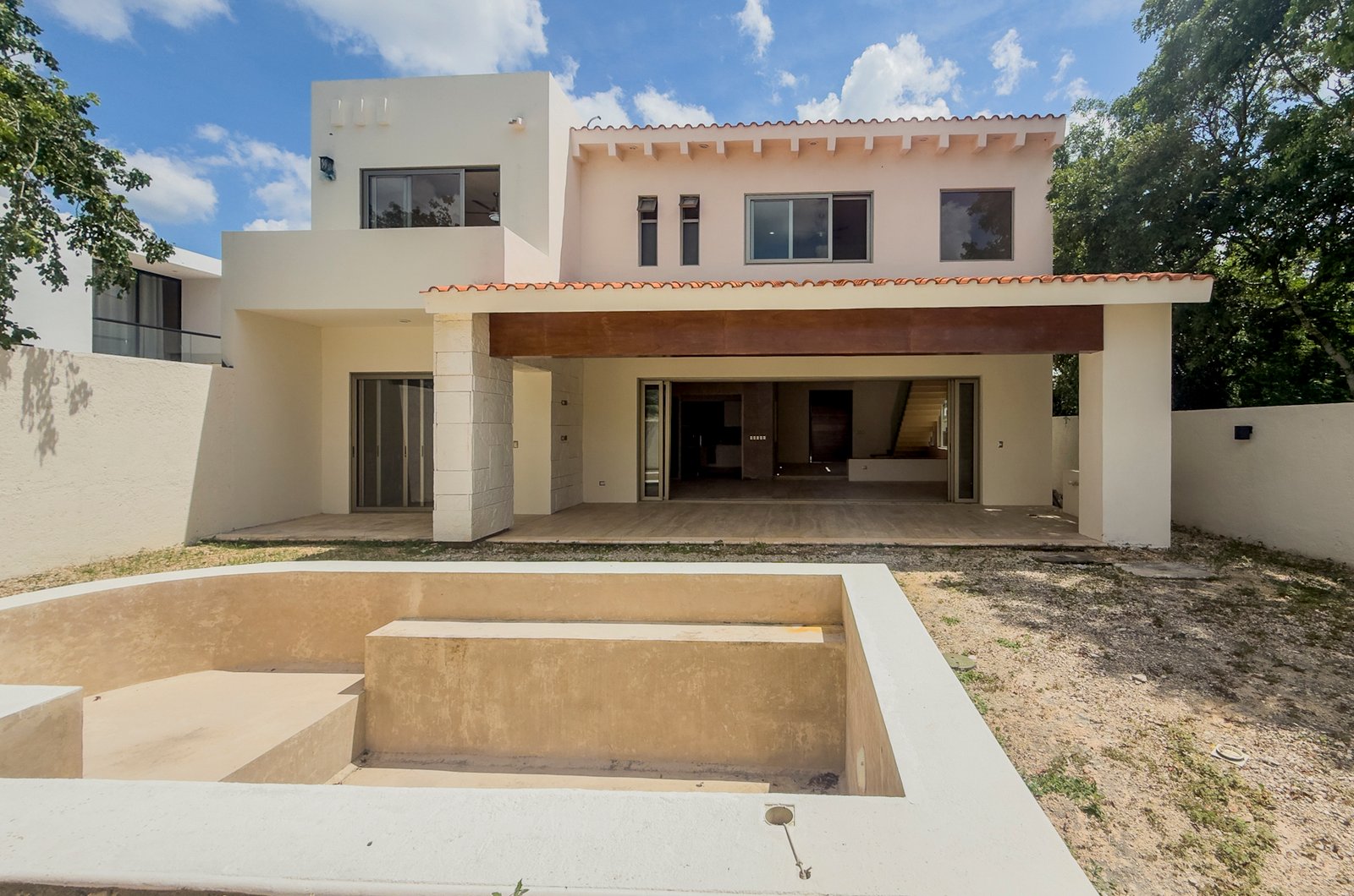 2034-55157-_Casa-en-venta-ubicada-en-Cholul-de-4-habitaciones-alberca-en-privada_(20).jpg