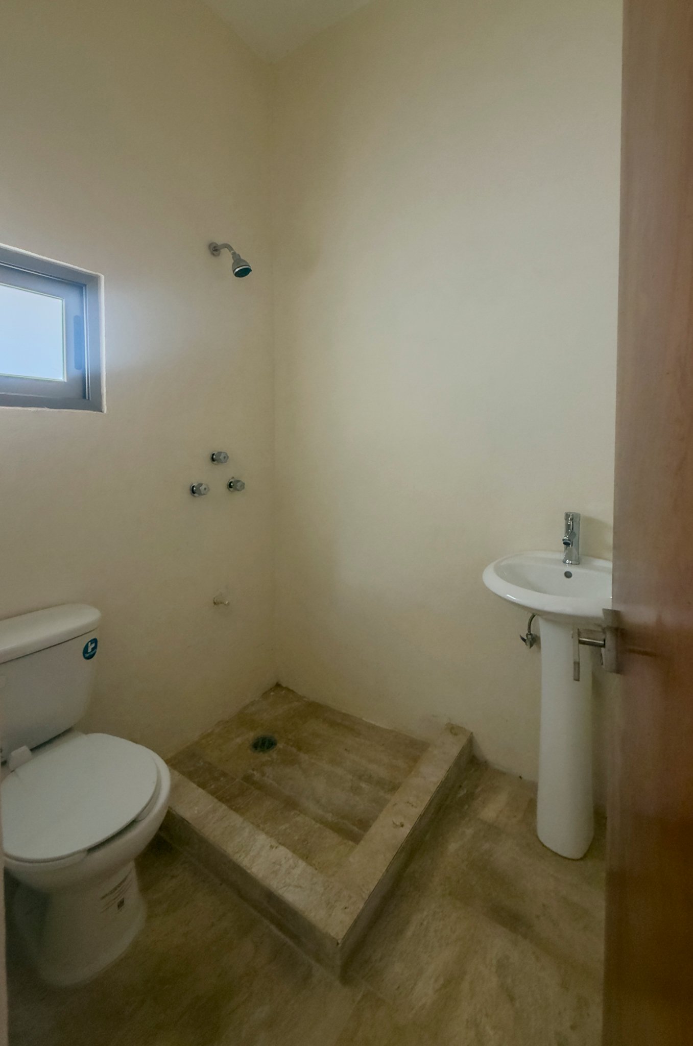 2034-55179-_Casa-en-venta-ubicada-en-Cholul-de-4-habitaciones-alberca-en-privada_(42).jpg