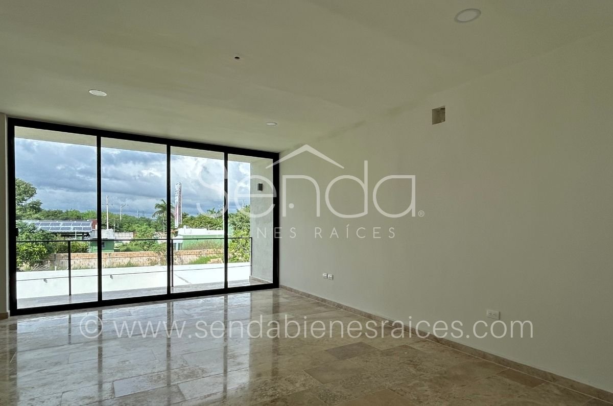 944-41788-Casa-de-3-Recamaras-mas-Estudio-con-Alberca-en-el-Norte-de-Merida-MA-17.jpg
