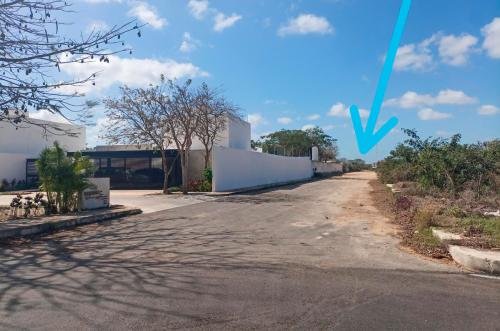 1062-29818-Lotes-Residenciales-en_-venta-con-_amenidades-en-la-_zona_-de-Cholul-_0000_1062-acceso_entrada-min_(8).jpg