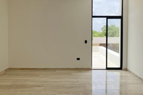 1076-50710-Casa-en-venta-en-privada-Margaritas-Cholul-Merida-de-4-habitaciones-con-alberca_(15).jpg