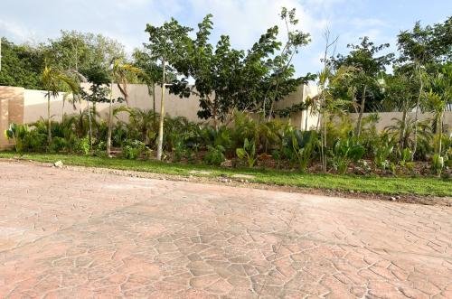 1438-40900-Terreno-residencial-en-privada-en-venta-con-amenidades-en-Cholul-Merida-12.jpg