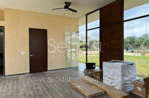 1438-43055-Terreno-residencial-en-privada-en-venta-con-amenidades-en-Cholul-Merida_(4).jpg