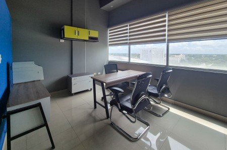 Oficina en renta amueblada en Magnia Altabrisa Mérida de 93m2 - 908