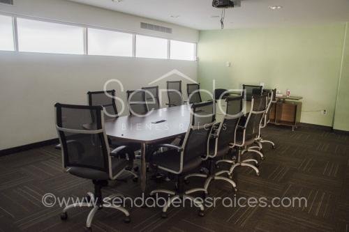 1465-41386-sala_de_juntas_grande_2.jpg