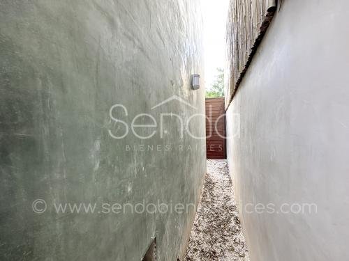 1468-47750--Casa-Tiki-Tiki-en-venta-de-una-planta-en-Cholul-Mérida-3-habitaciones-y-alberca_(110).jpg