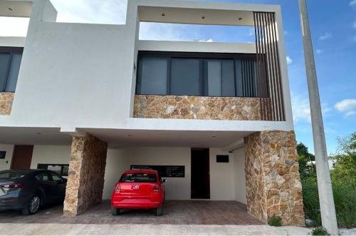 1472-47803-Casa-tipo-townhouse-en-venta-de-2-habitaciones-y-alberca-en-Real-Montejo-Mérida-smasnp1.jpg