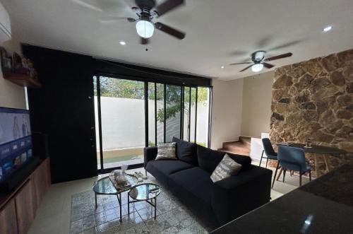 1472-47816-Casa-tipo-townhouse-en-venta-de-2-habitaciones-y-alberca-en-Real-Montejo-Mérida-SMA12.jpg