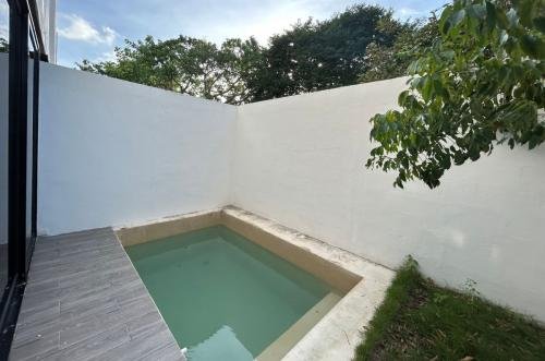 1472-47817-Casa-tipo-townhouse-en-venta-de-2-habitaciones-y-alberca-en-Real-Montejo-Mérida-SMA13.jpg