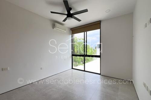 1701-47114-1524-43962-Casa-tipo-Townhouse-en-renta-en-privada-Soho-en-Temozon-Merida-con-3-recamaras-MAH_(29).jpg