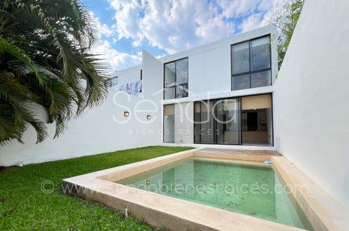 1701-47118-1524-43966-Casa-tipo-Townhouse-en-renta-en-privada-Soho-en-Temozon-Merida-con-3-recamaras-MAH_(33).jpg