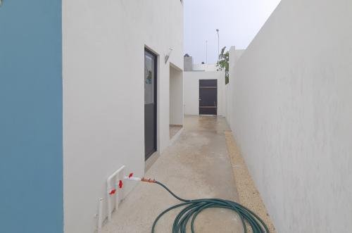 1720-48041-Casas-en-venta-en-el-Conkal-Merida-2-plantas-y-recamara-en-planta-baja_(24).jpg