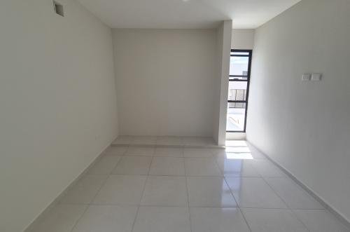 1834-50853-Casa-en-Venta-en-Gran-San-Pedro-Cholul-coN-habitación-en-planta-baja-y-alberca_(31).jpg