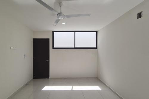 1834-50855-Casa-en-Venta-en-Gran-San-Pedro-Cholul-coN-habitación-en-planta-baja-y-alberca_(33).jpg