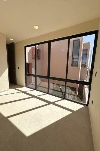 1840-51167-Casa-en-venta-en-Temozon-Norte-Bolera-Homes-3-recamaras-a-pie-de-calle_(12).jpg
