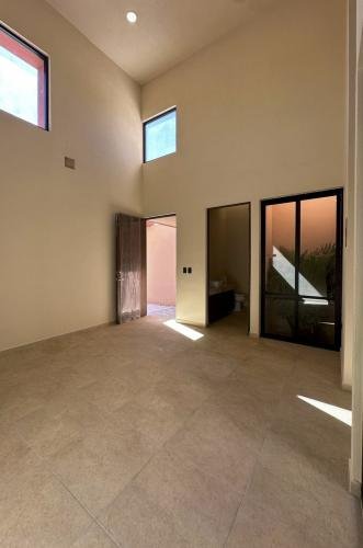1840-51168-Casa-en-venta-en-Temozon-Norte-Bolera-Homes-3-recamaras-a-pie-de-calle_(13).jpg
