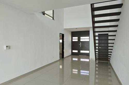 1865-51082-Casa-en-Renta-en-Residencial-Torremolinos-en-Merida-con-3-habitaciones-y-alberca_(6).jpg