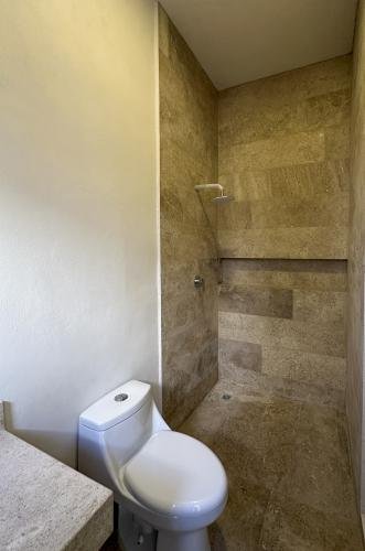 2000-54324-Casa-en-Renta-de-un-piso-con-2-habitaciones-y-alberca-en-Conkal-20_(15).jpg