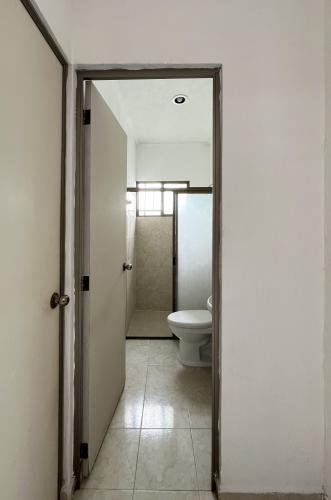 2010-54355-Casa-en-renta-americas-II-de-una-planta-amueblada-y-equipada_(15).jpg