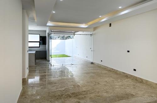 2013-54436-Casa-en-venta-en-privada-Nuukul-Temozon-Norte-con-electrodomesticos-incluidos_(4).jpg