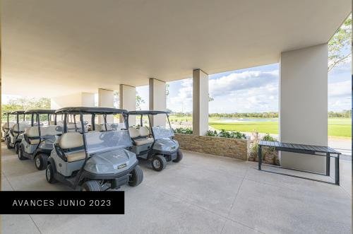 748-37879-Lotes-Residenciales-en-Venta-en-Privada-con-Campo-de-golf-Provincia-Merida-9.jpg