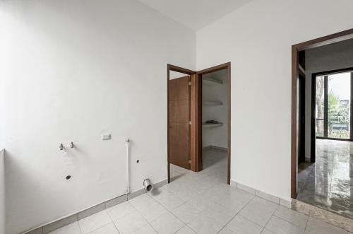 832-49468-Casa-en-venta-en-Compostela-Merida-de-4-habitaciones-con-un-increible-diseno_(10).jpg