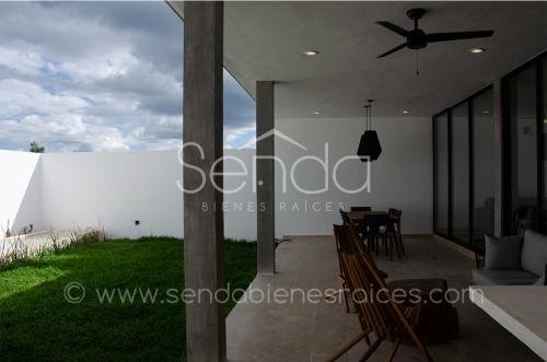 896-23798-21KG-54_-_Moderna_casa_en_venta_de_3_habitaciones_+_Sala_de_TV_-03.jpg